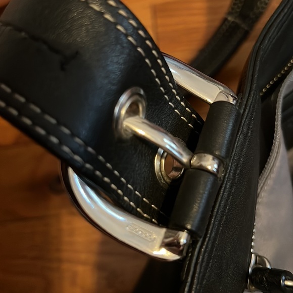 COACH Black Satchel Authentic - Picture 12 of 16